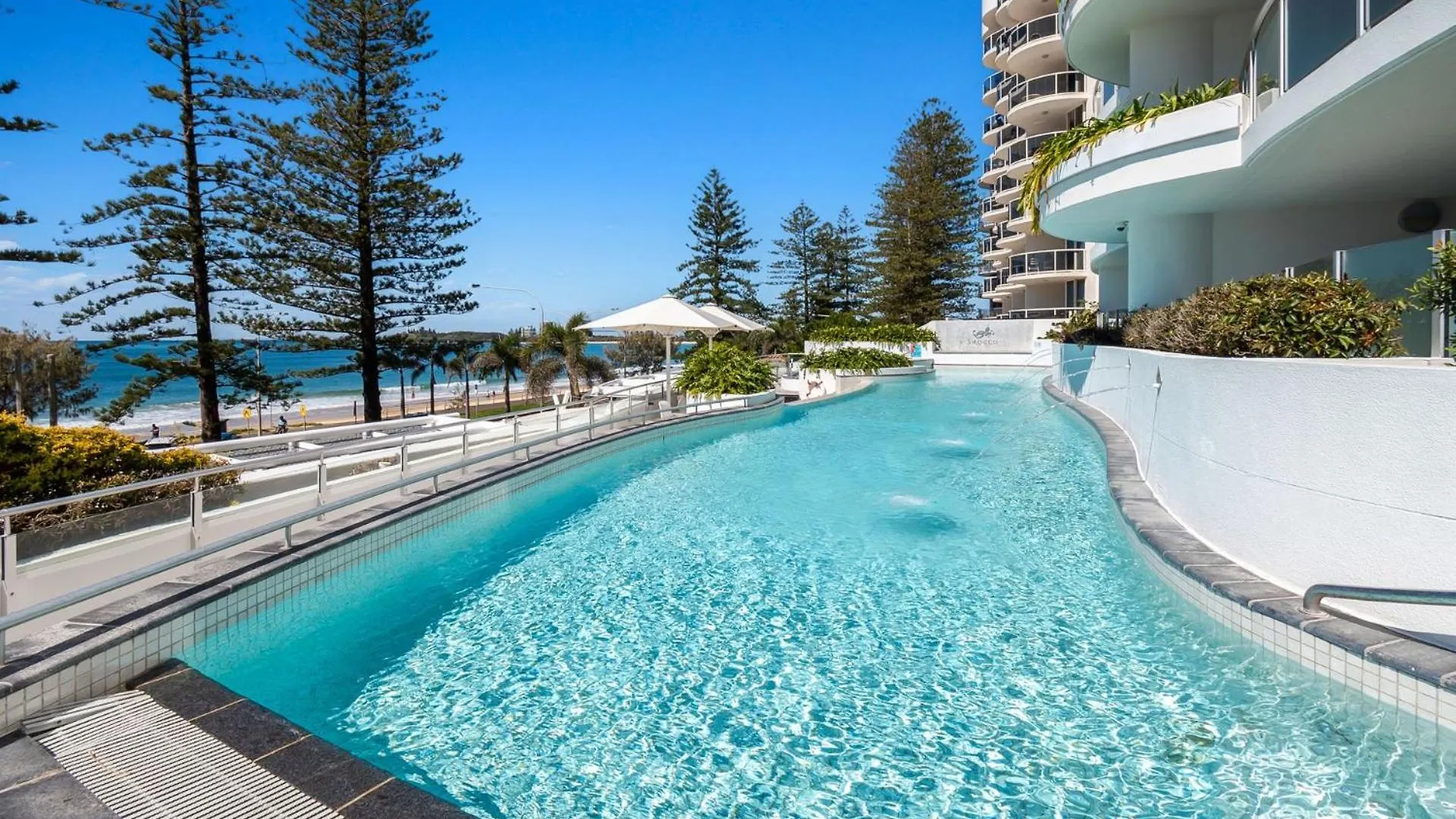 Sirocco 404 Luxurious 3 Bedroom Unit, Ocean Front Mooloolaba